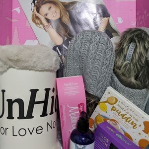 FabFitFun Winter 2019 Box